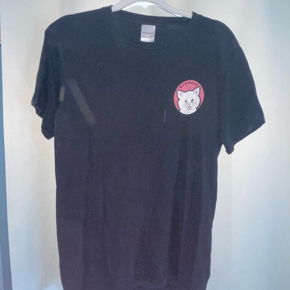 Meow stop being a 🐈‍⬛ and buy this shirt!!!! Perfect for working out!